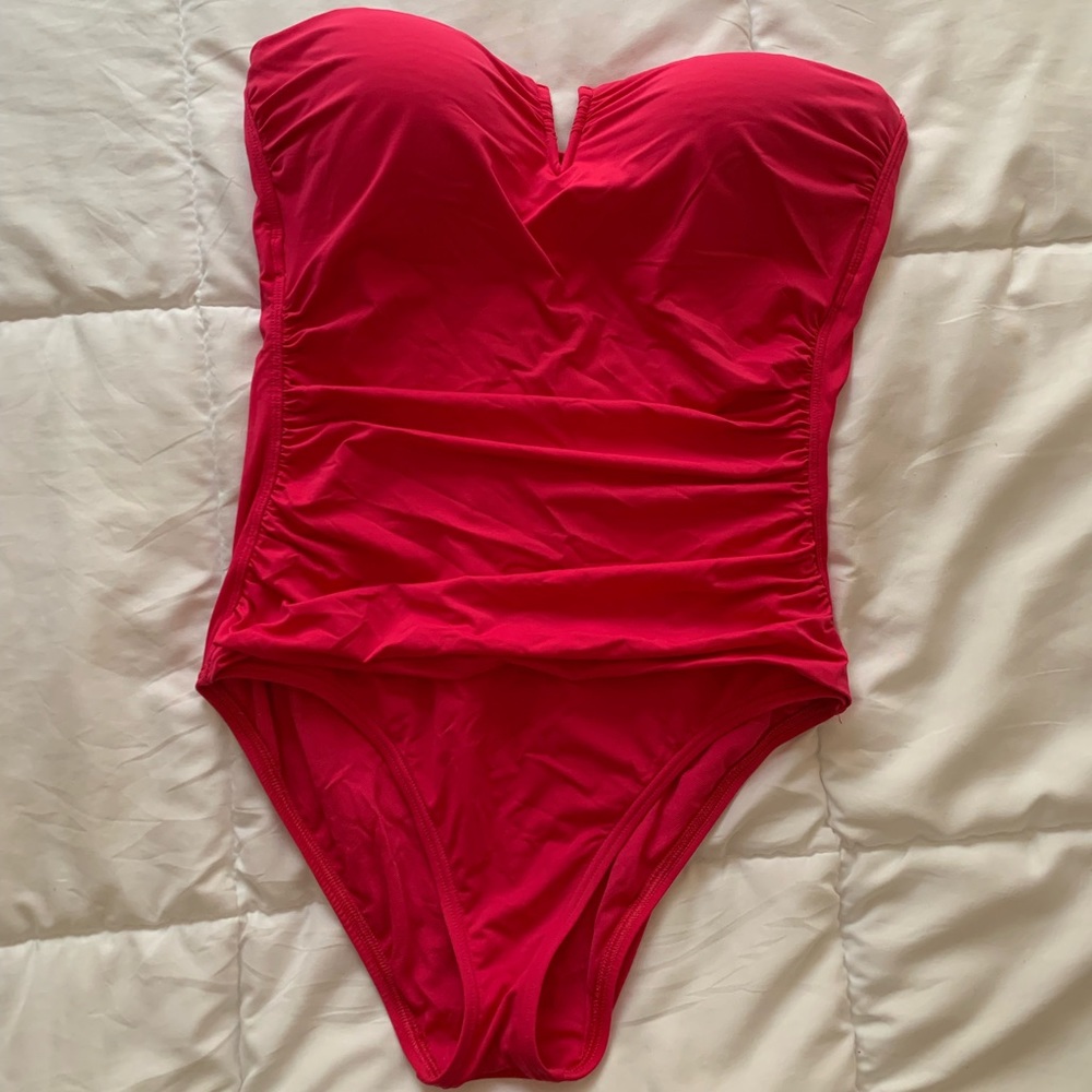 New Tommy Bahama swimsuit